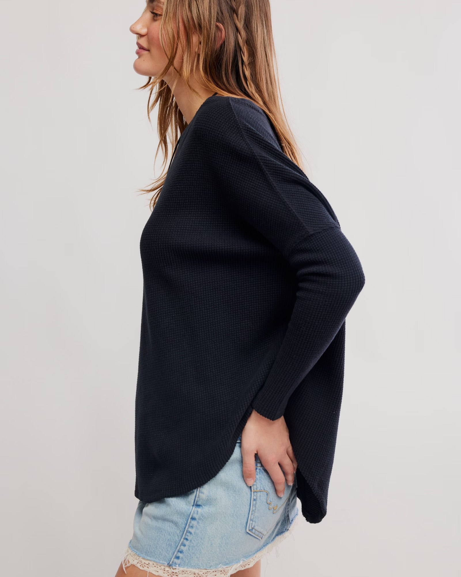 FREE PEOPLE LATTE BLUES THERMAL SOLID TOP - BLACK