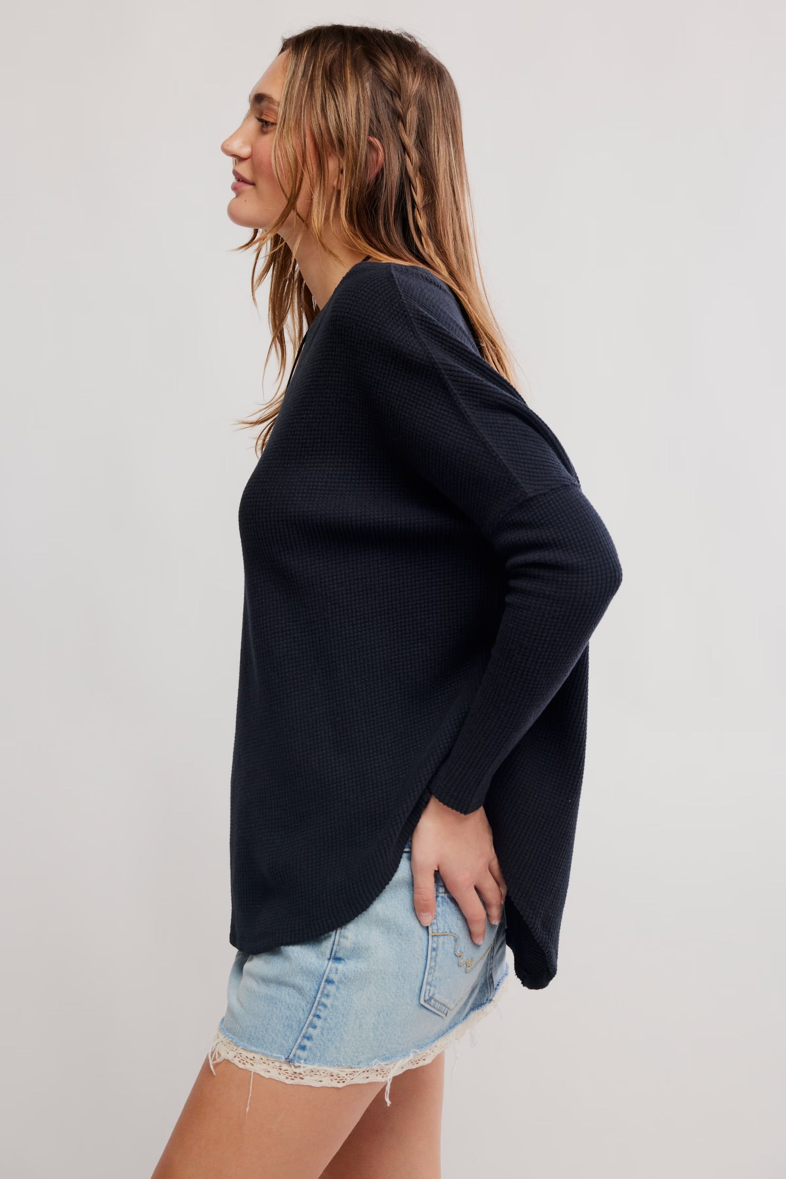 FREE PEOPLE LATTE BLUES THERMAL SOLID TOP - BLACK