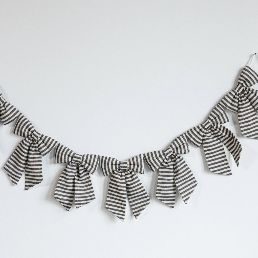 STRIPED FABRIC BOW GARLAND - CHARCOAL