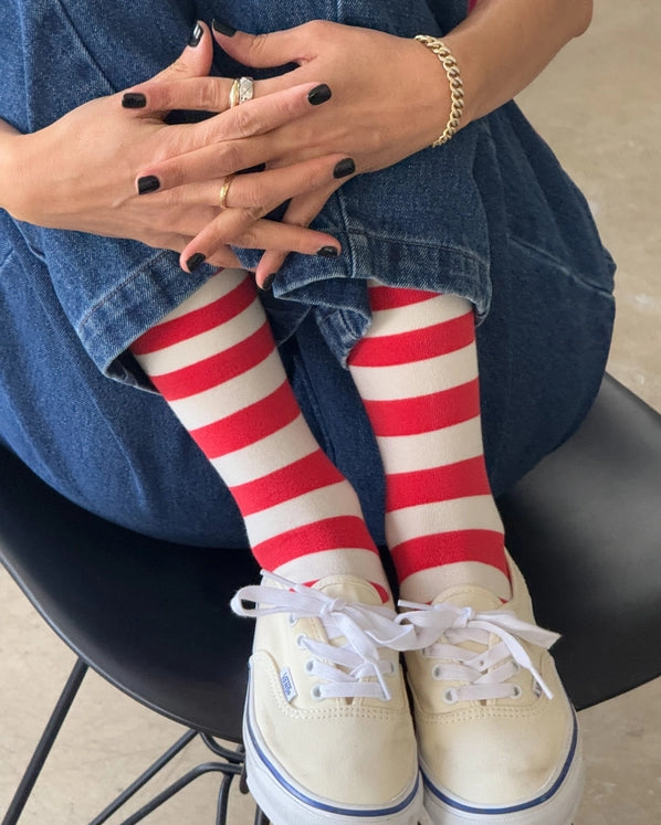 LE BON SHOPPE WALLY SOCKS - WIDE RED STRIPE