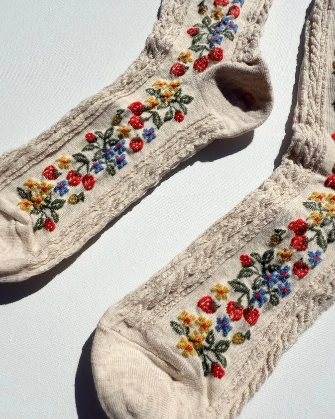 WILD STRAWBERRY SOCKS - CREAM