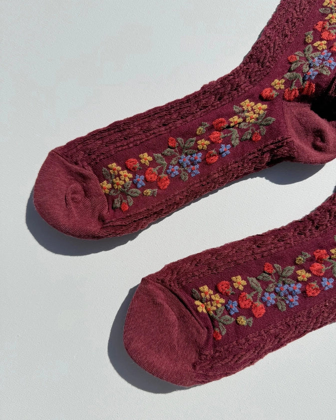 WILD STRAWBERRY SOCKS - BURGANDY