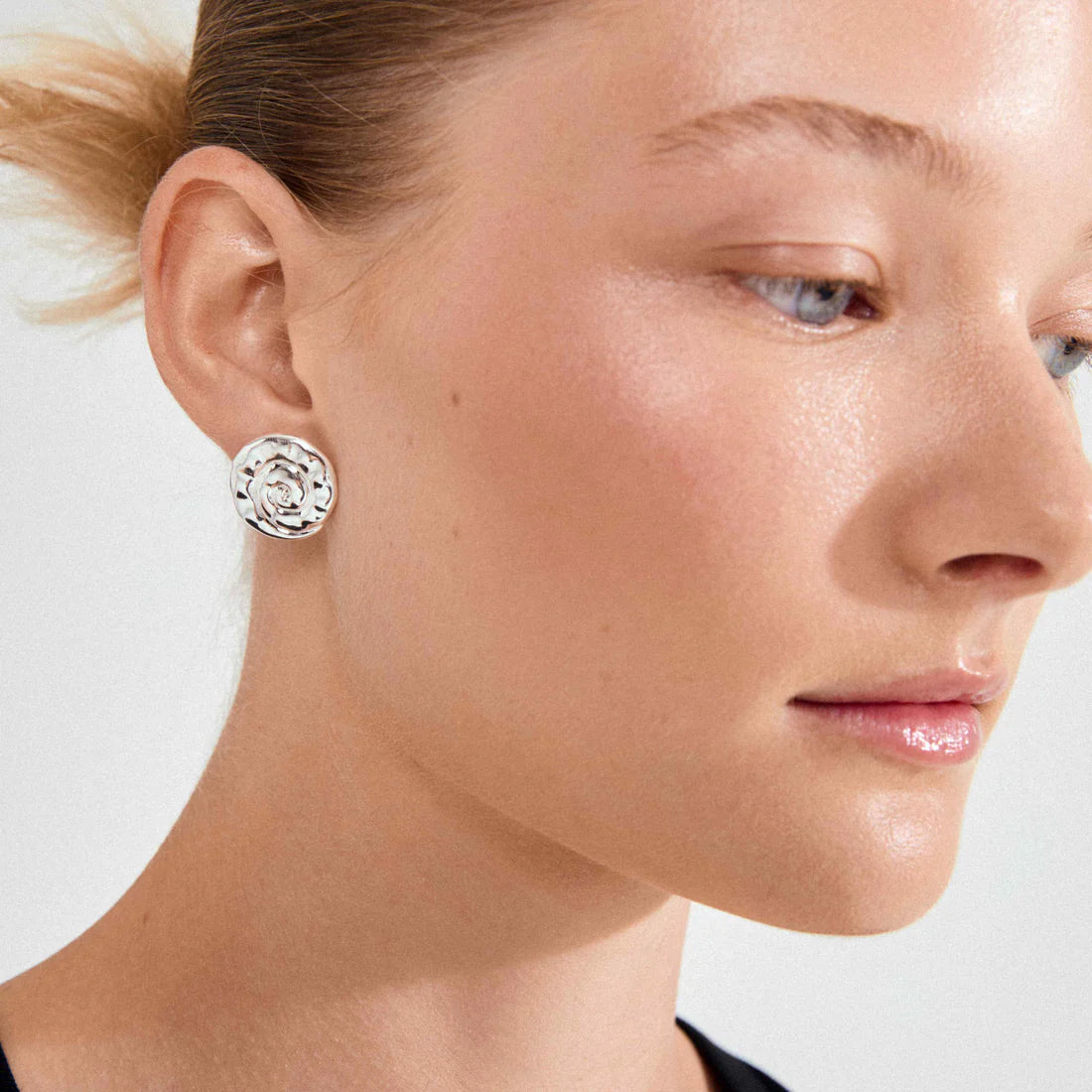 PILGRIM HAZE RECYCLED SEASHELL STUD EARRINGS - SILVER