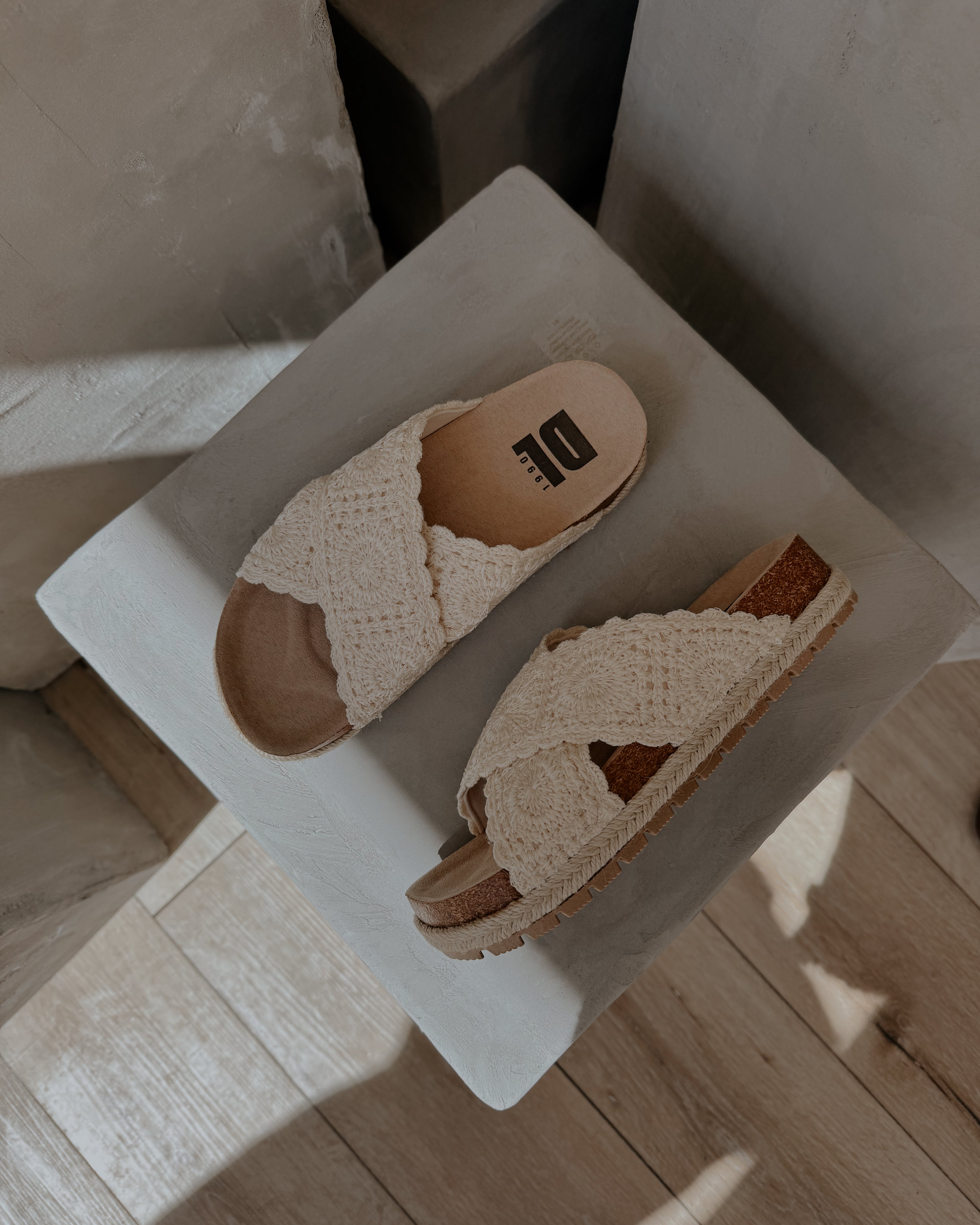 DIRTY LAUNDRY TACOMA CROCHET SLIDE - CREAM
