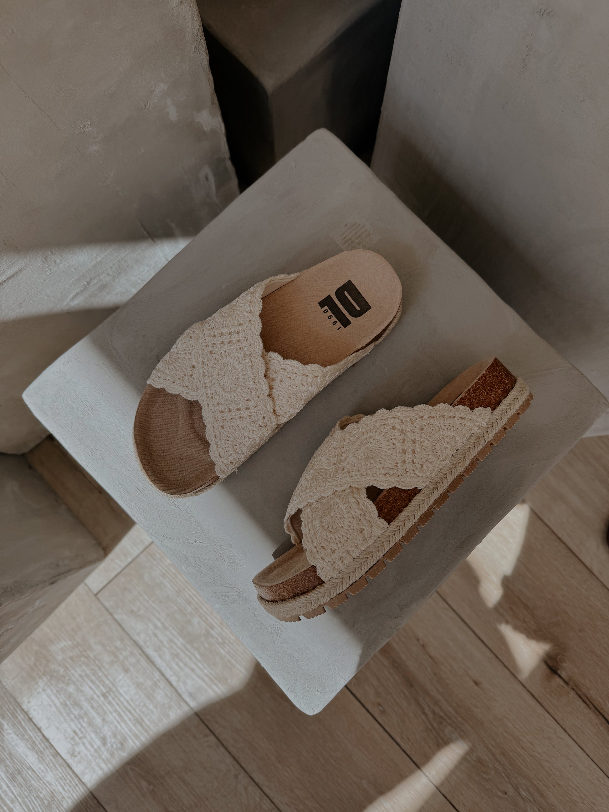 DIRTY LAUNDRY TACOMA CROCHET SLIDE - CREAM