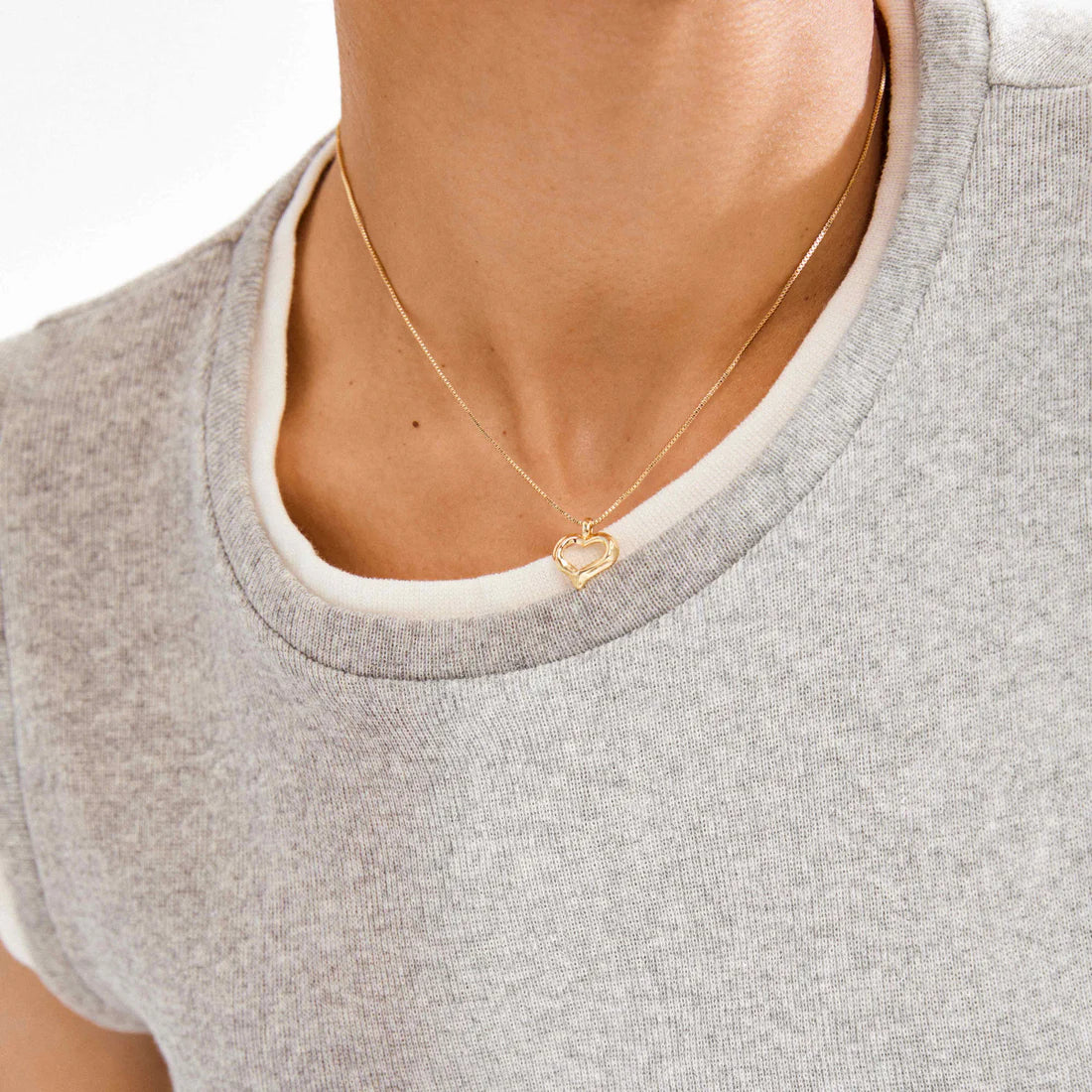 PILGRIM IRIS HEART NECKLACE - GOLD
