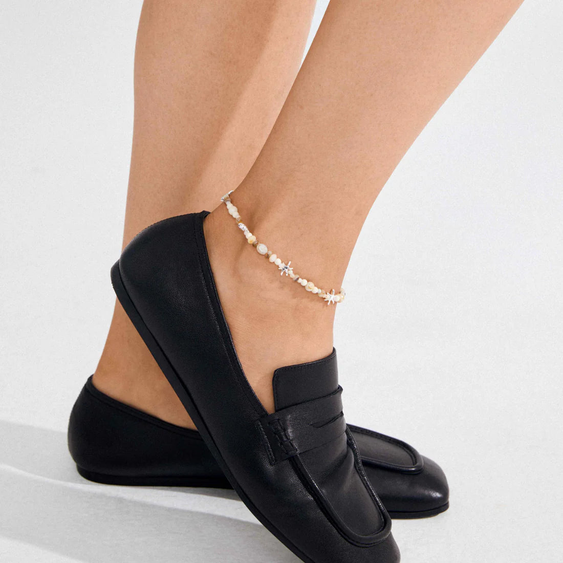 PILGRIM PRISM ANKLE CHAIN - WHITE SILVER