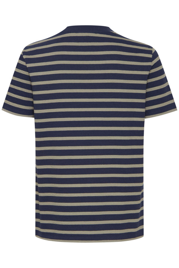 CASUAL FRIDAY THOR STRUCTURED TEE - VETIVER