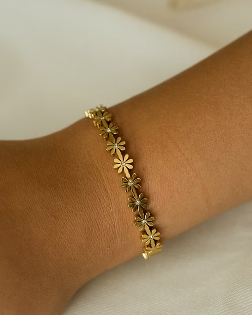 GOLDEN ACRE SHILOH BRACELET - GOLD