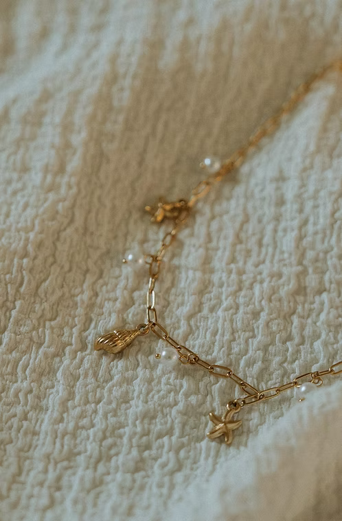 GOLDEN ACRE MONICO CHARM NECKLACE - GOLD