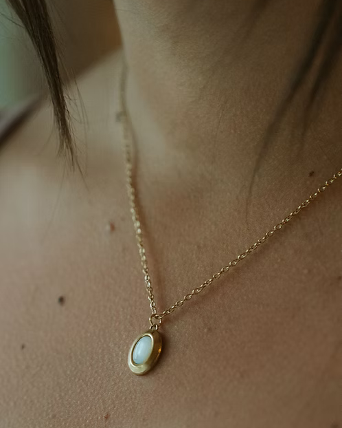 GOLDEN ACRE ANNE NECKLACE - GOLD