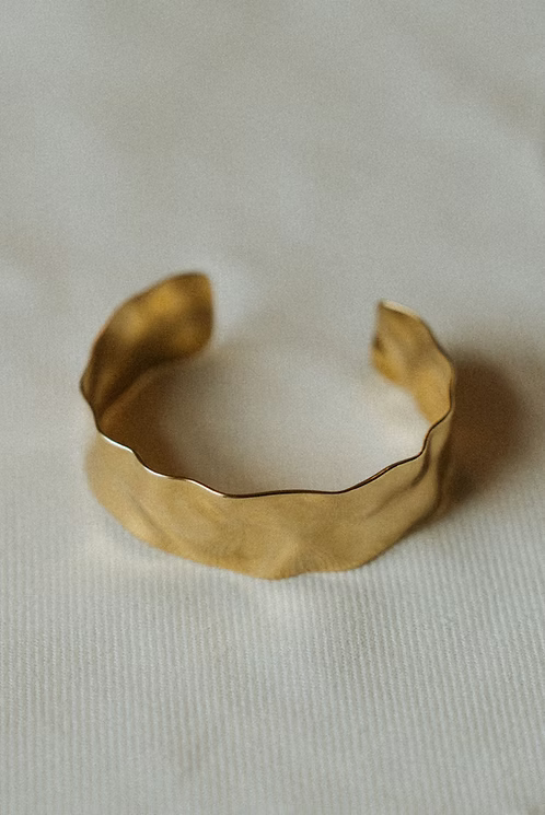GOLDEN ACRE ELVIE BRACELET CUFF - GOLD