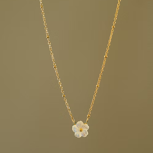 GOLDEN ACRE AYLA NECKLACE - GOLD