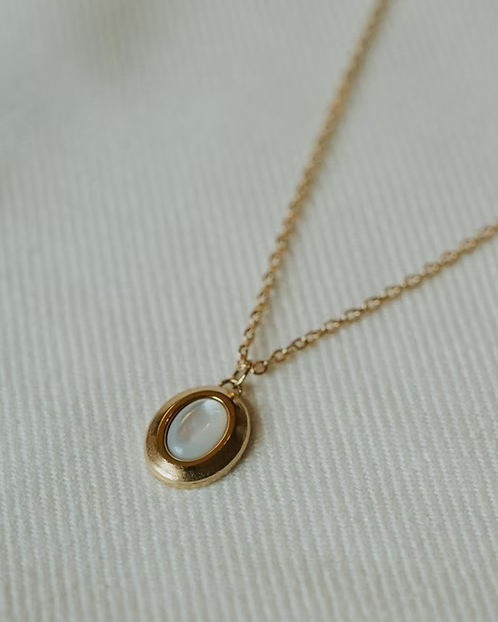 GOLDEN ACRE ANNE NECKLACE - GOLD