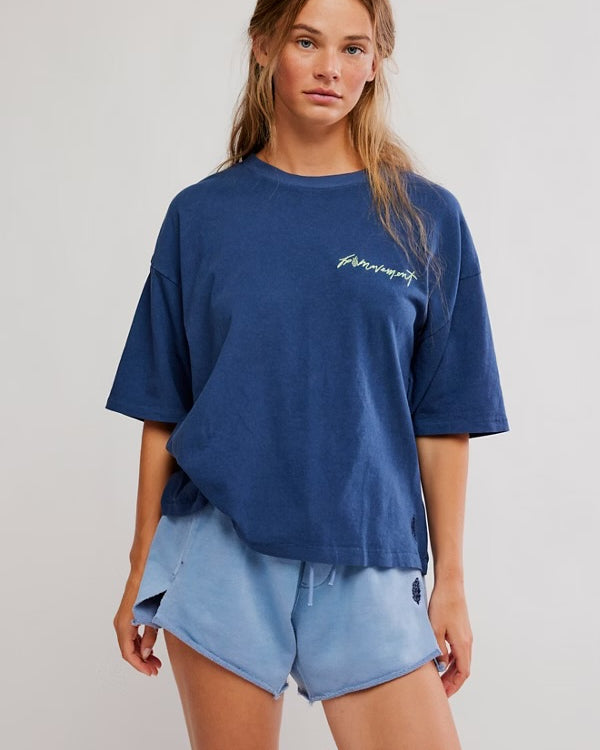 FREE PEOPLE LOGO TACKLE TEE W POCKET - NAVY