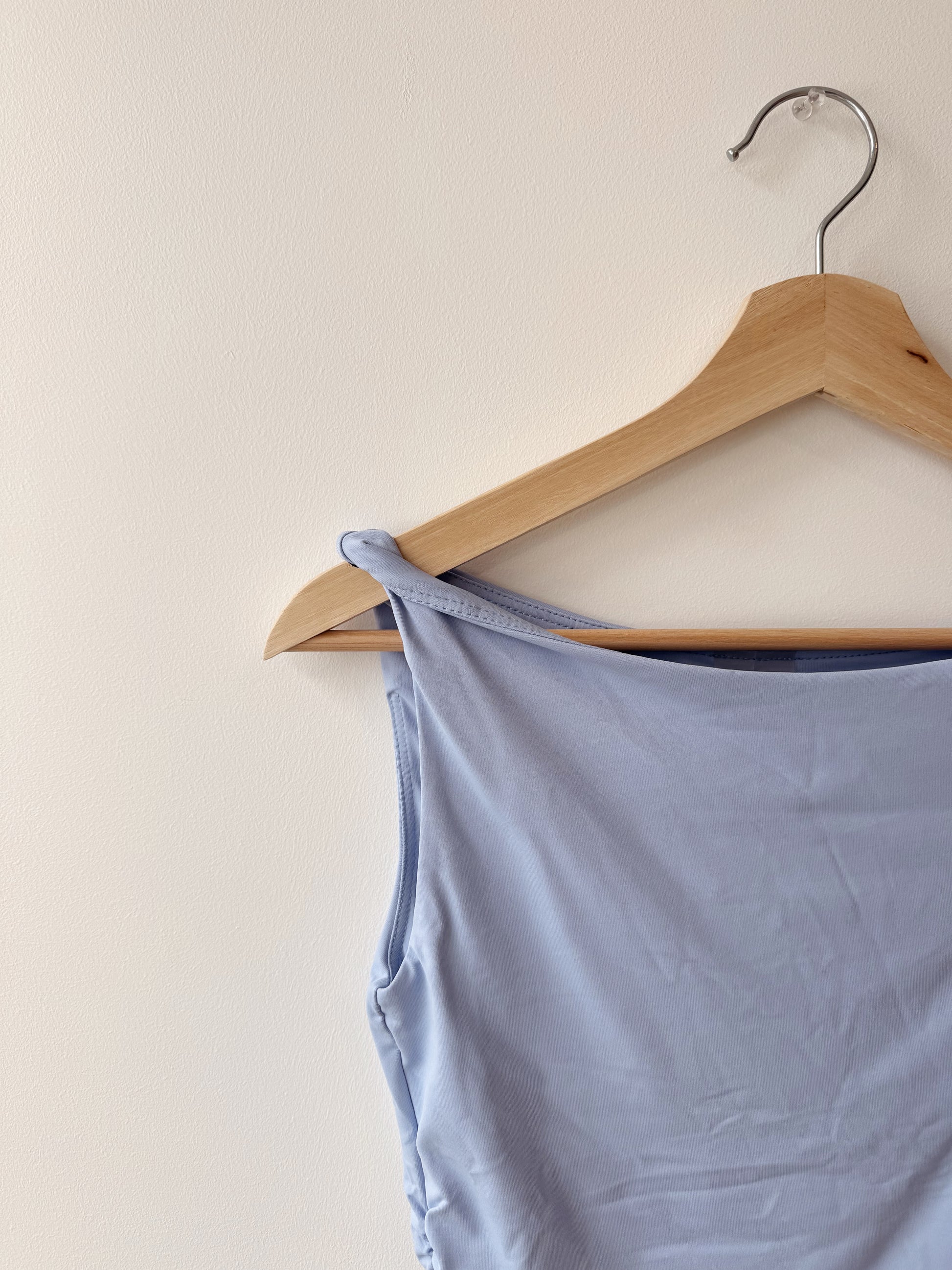 CHARLOTTE RUCHED TOP - PERRI BLUE