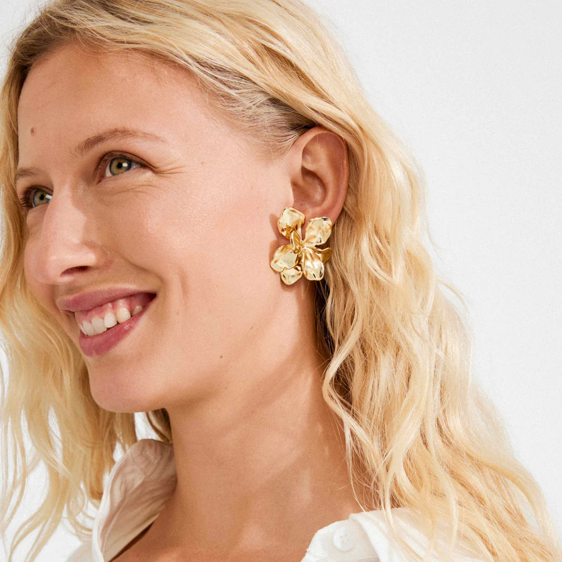 PILGRIM HALEN RECYCLED FLOWER EARRINGS - GOLD