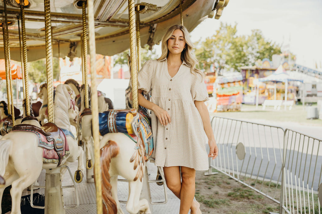 THE CHEYENNE PRINTED DRESS - OATMILK GINGHAM
