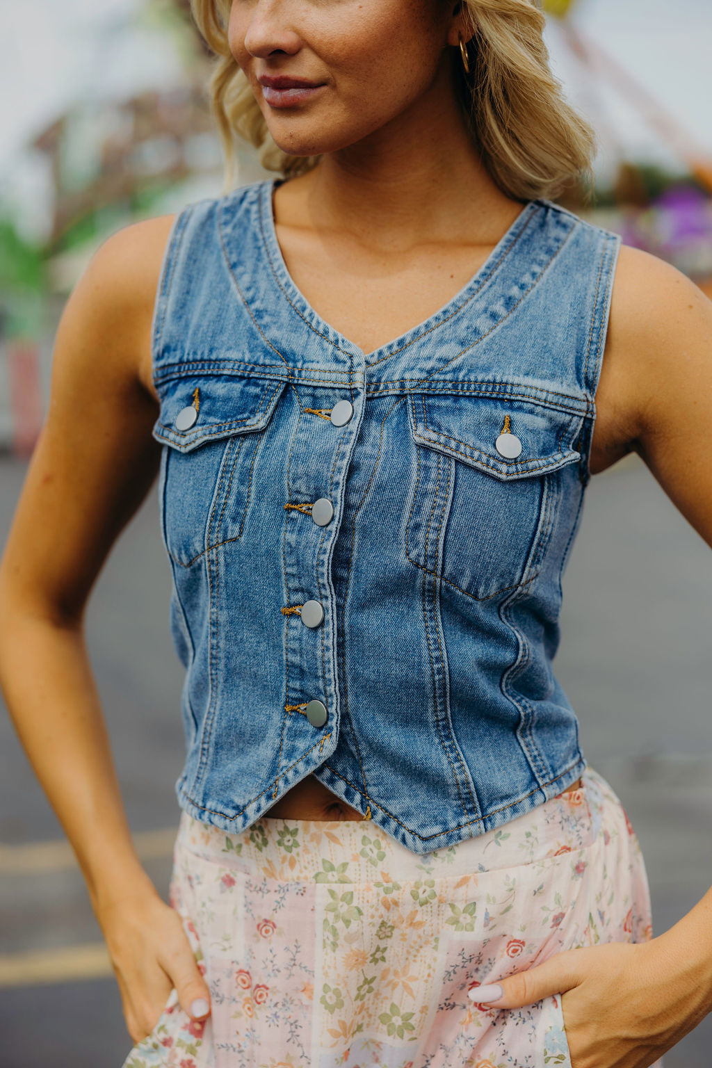 THE DENIM VEST - MEDIUM WASH
