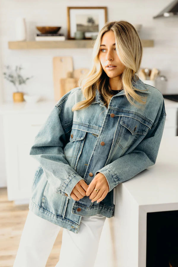 THE OVERSIZED DENIM JACKET - HERITAGE FADE