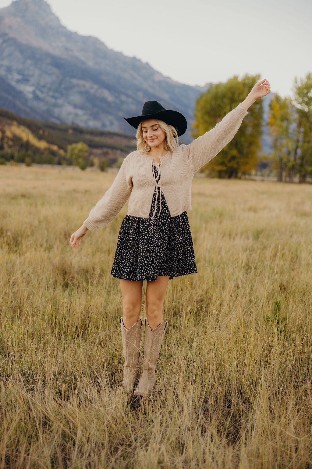 BOW FRONT CROP CARDIGAN - VANILLA CUSTARD