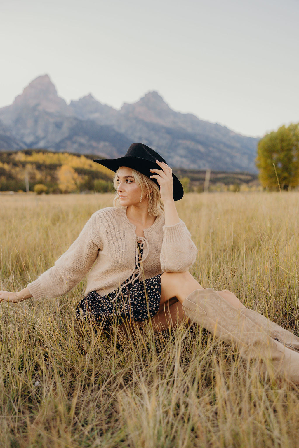 BOW FRONT CROP CARDIGAN - VANILLA CUSTARD