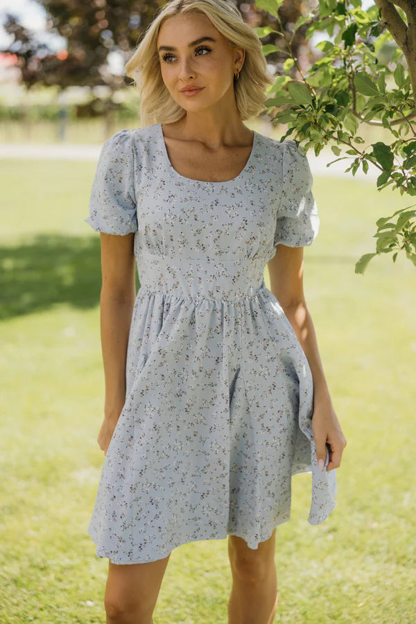THE TYLER PRINTED DRESS - WHISPER SKY