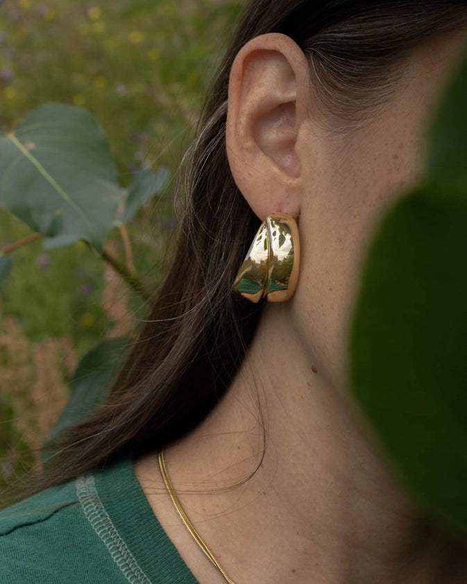 TESS DOUBLE LOOP HOOPS - GOLD