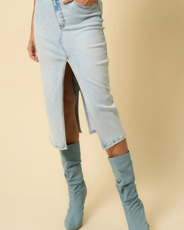 CROSSOVER MIDI DENIM SKIRT - LIGHT WASH