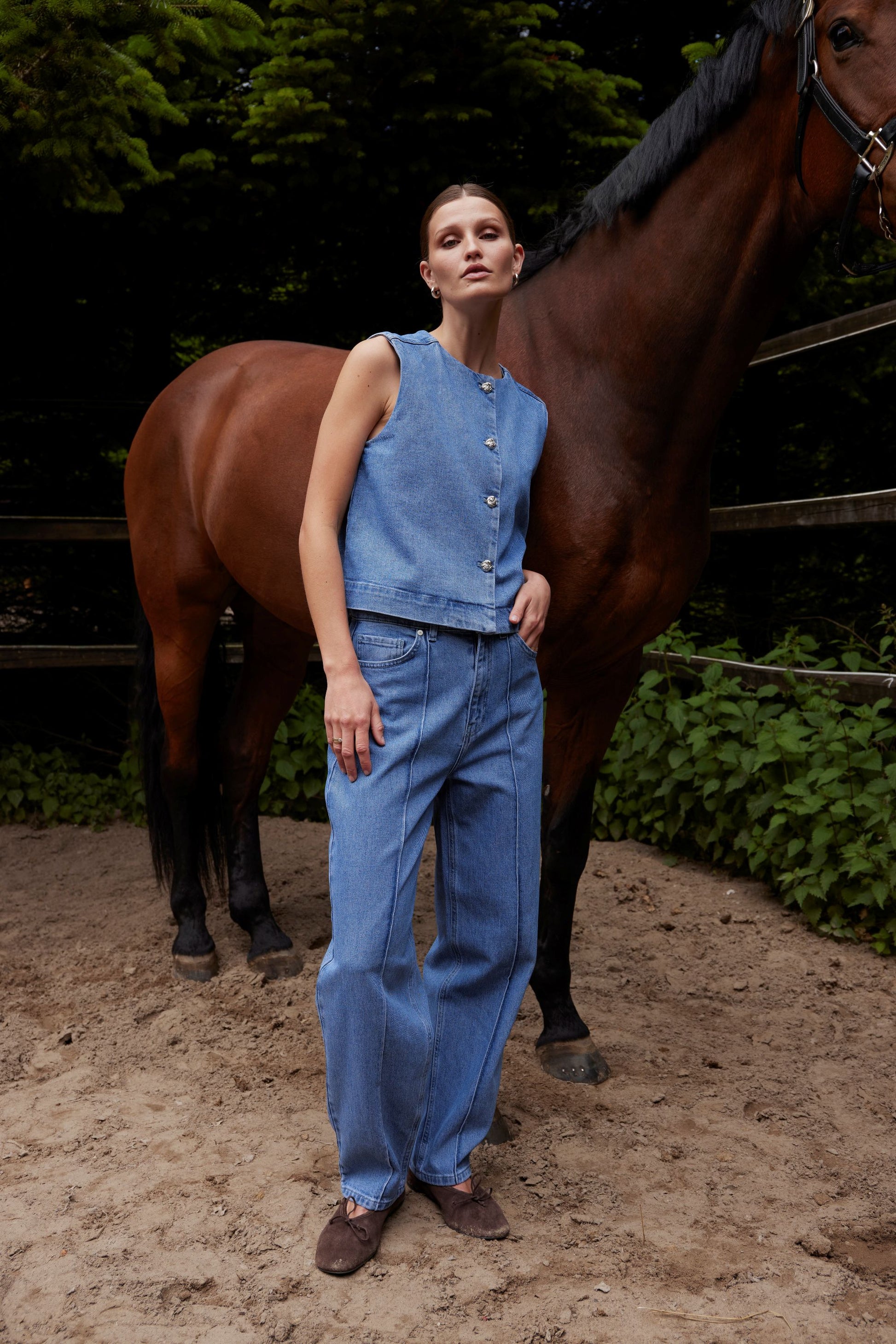 SOAKED RINATINA DENIM VEST - MEDIUM BLUE