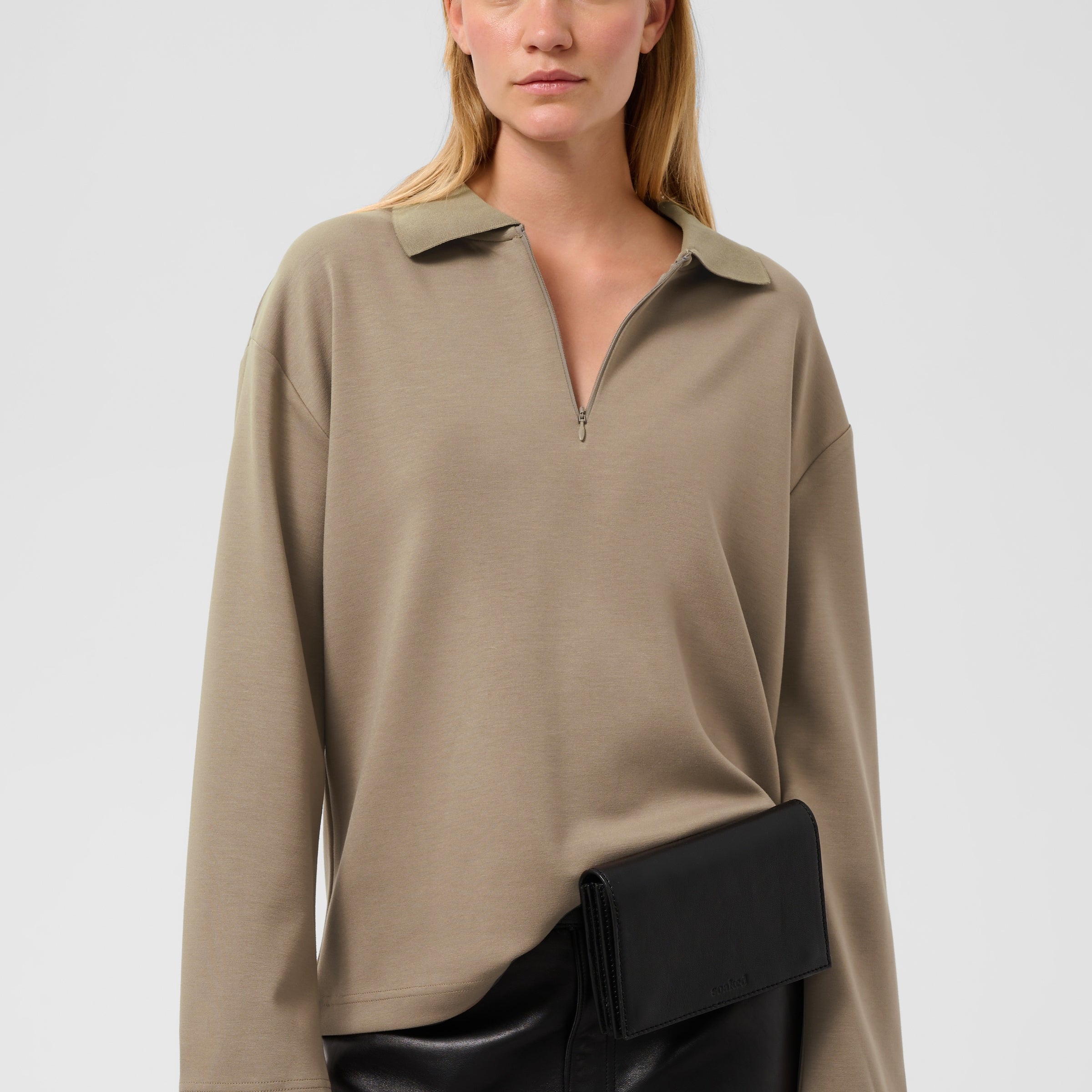 SOAKED MARIGOLD POLO SWEATSHIRT - WALNUT