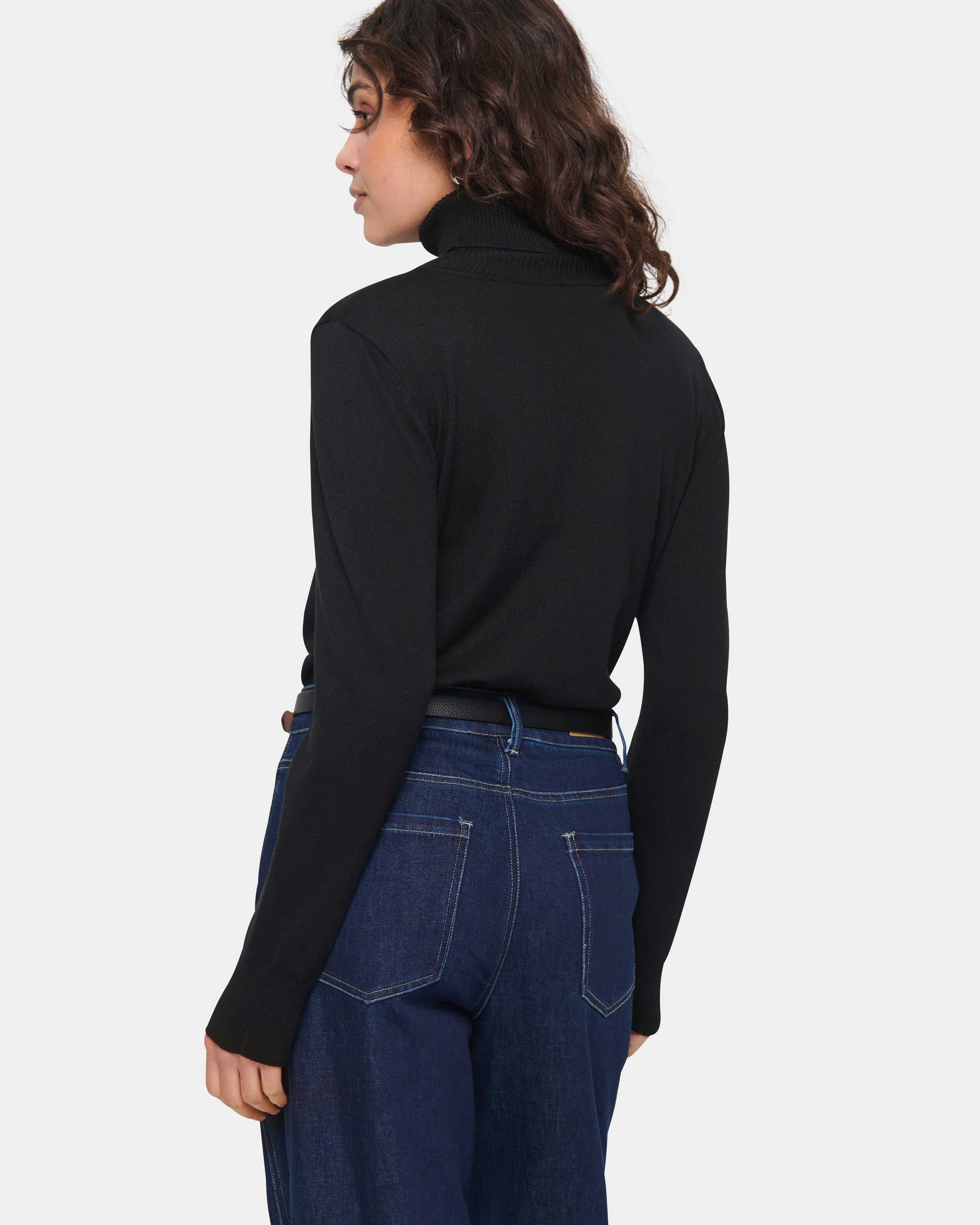 SAINT TROPEZ MILA ROLLNECK PULLOVER - BLACK