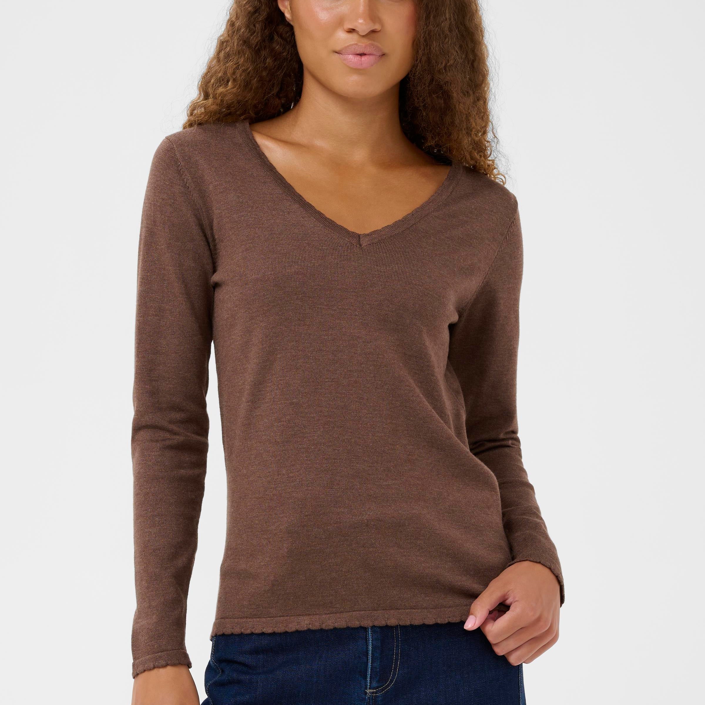 SAINT TROPEZ V NECK PULLOVER - FONDUE FUDGE