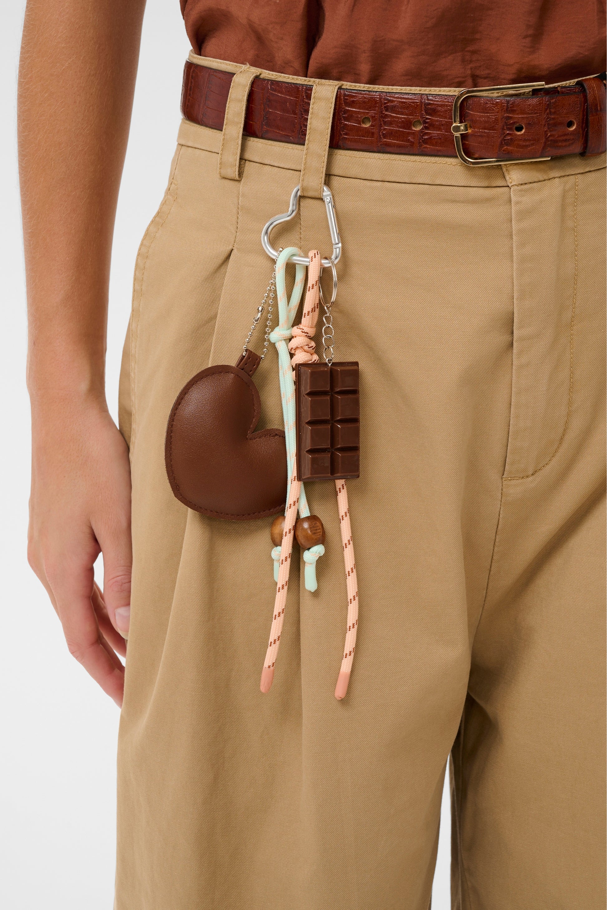 SAINT TROPEZ BAG CHARM - BROWN