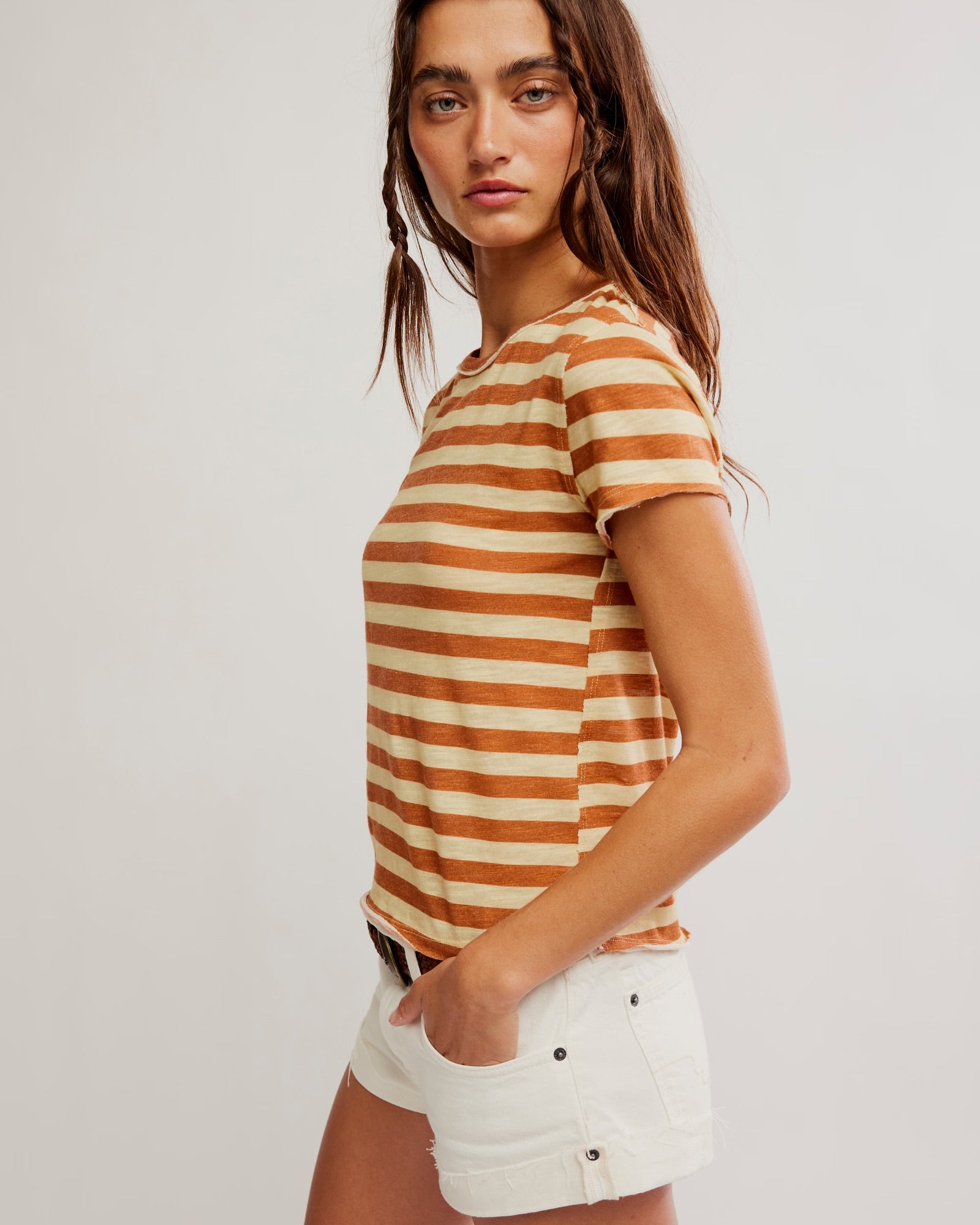 FREE PEOPLE NORA TEE - MOCHA COMBO