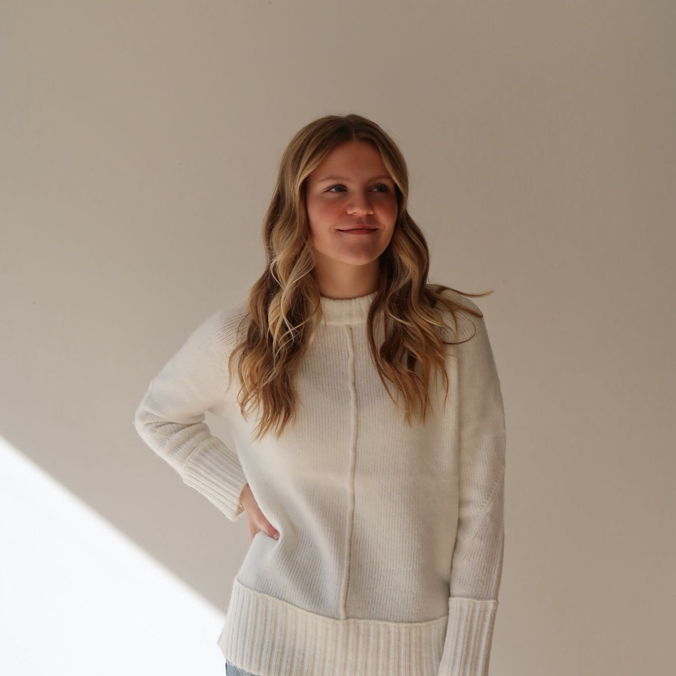 RD ARIADNE LONG RAGLAN SLEEVE SWEATER - WINTER WHITE