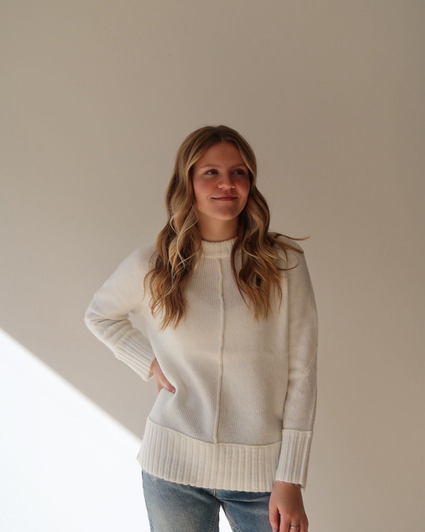 RD ARIADNE LONG RAGLAN SLEEVE SWEATER - WINTER WHITE