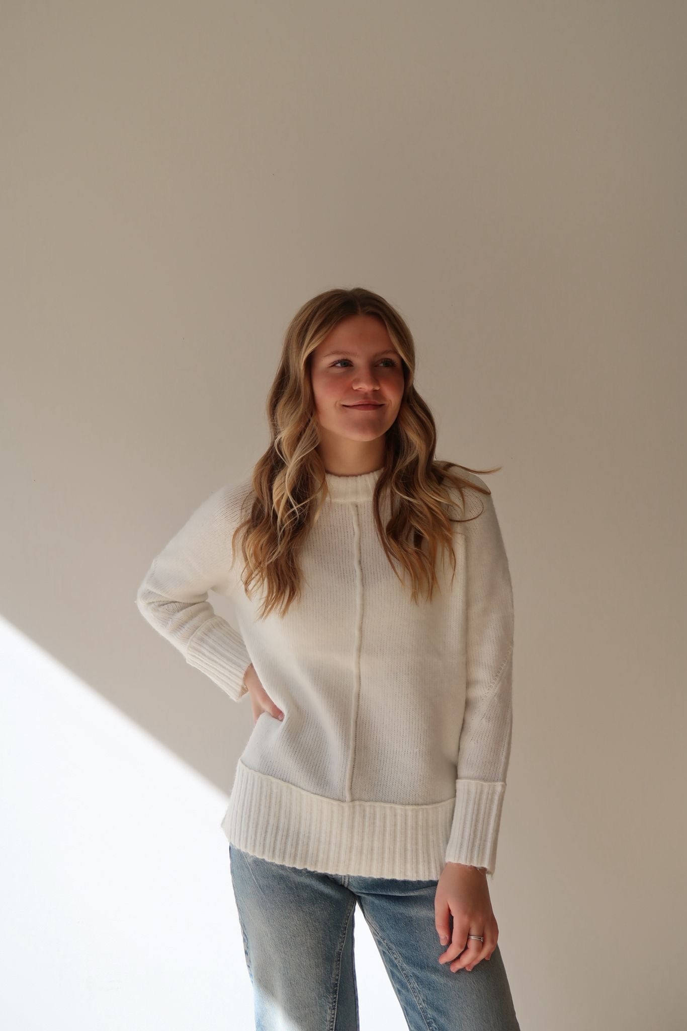 RD ARIADNE LONG RAGLAN SLEEVE SWEATER - WINTER WHITE