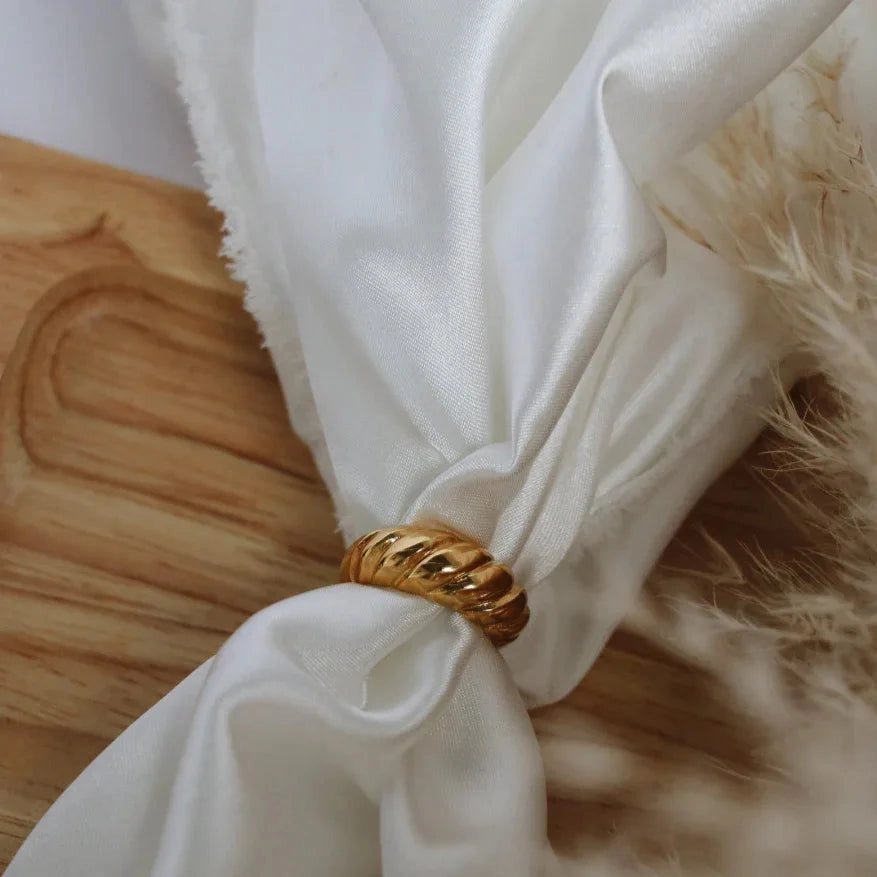 SUNNY SUNDAY PARISIAN RING - GOLD