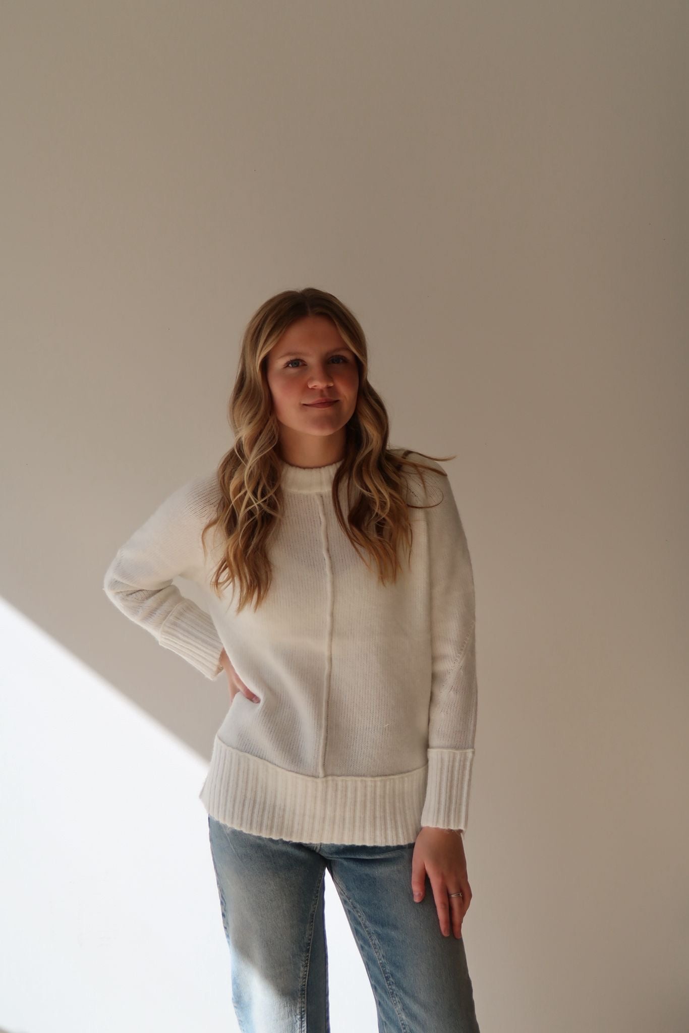 RD ARIADNE LONG RAGLAN SLEEVE SWEATER - WINTER WHITE