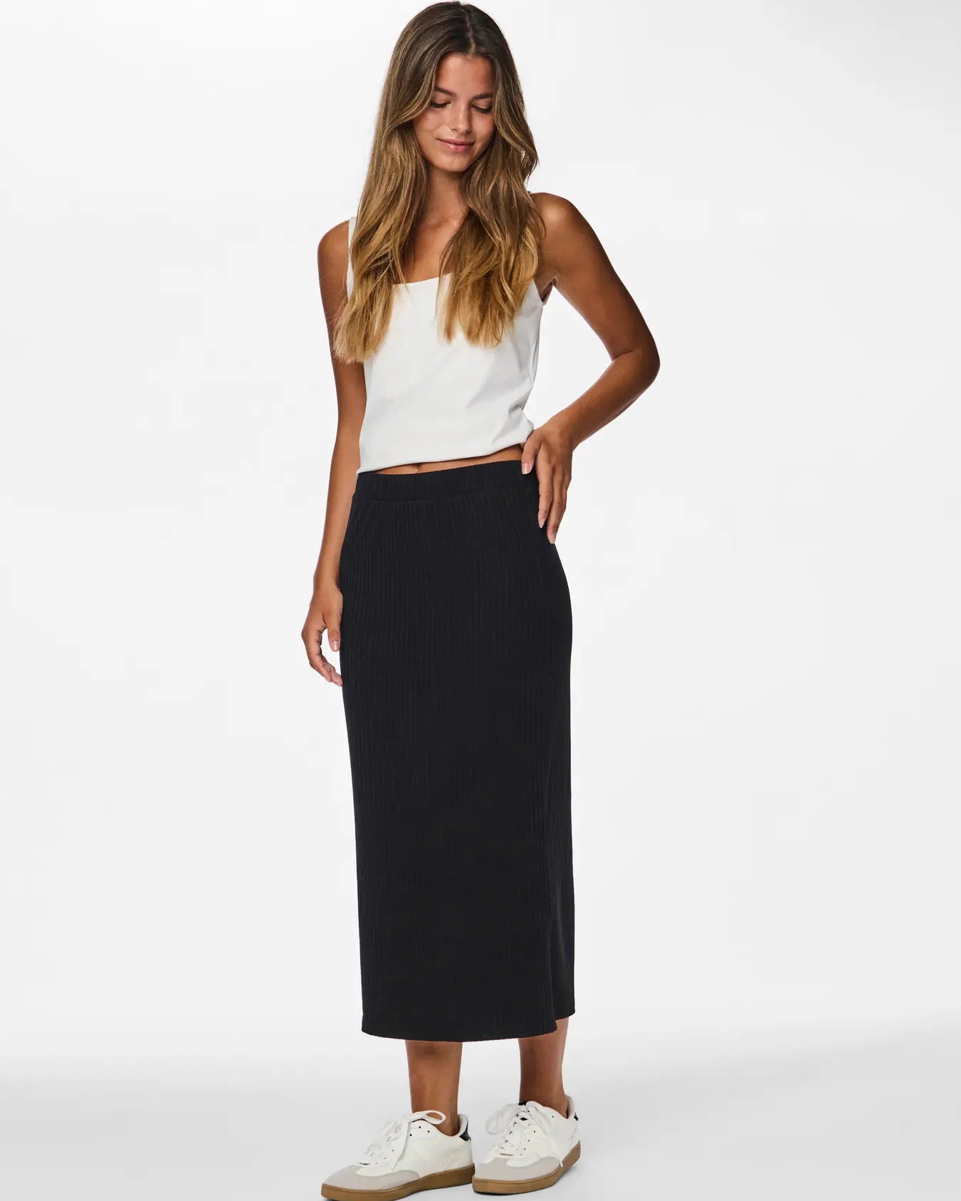 PIECES KYLIE RIBBED MIDI SKIRT - BLACK