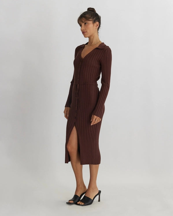 THE DANA RIBBED DRESS - CHESTNUT