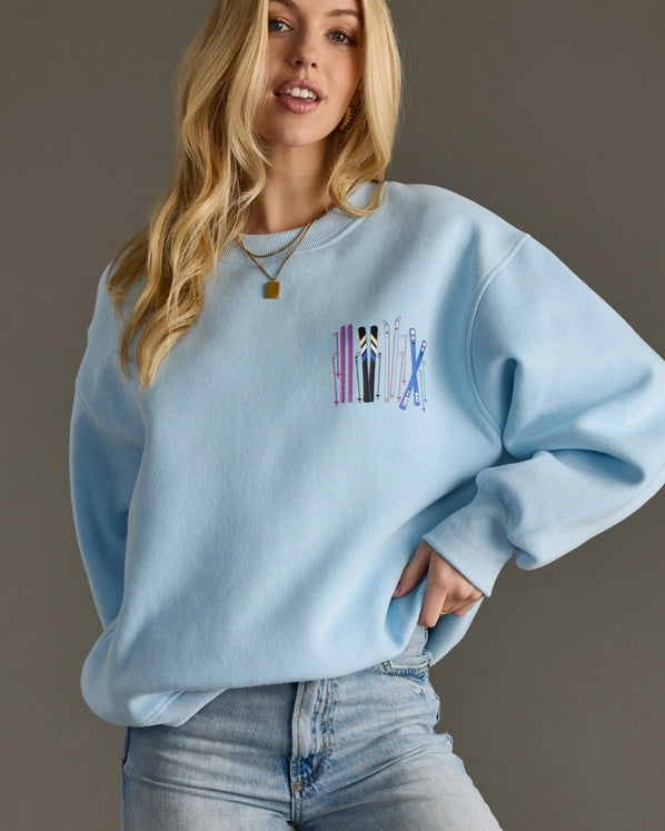 APRES SKI CLUB SWEATSHIRT - LIGHT BLUE