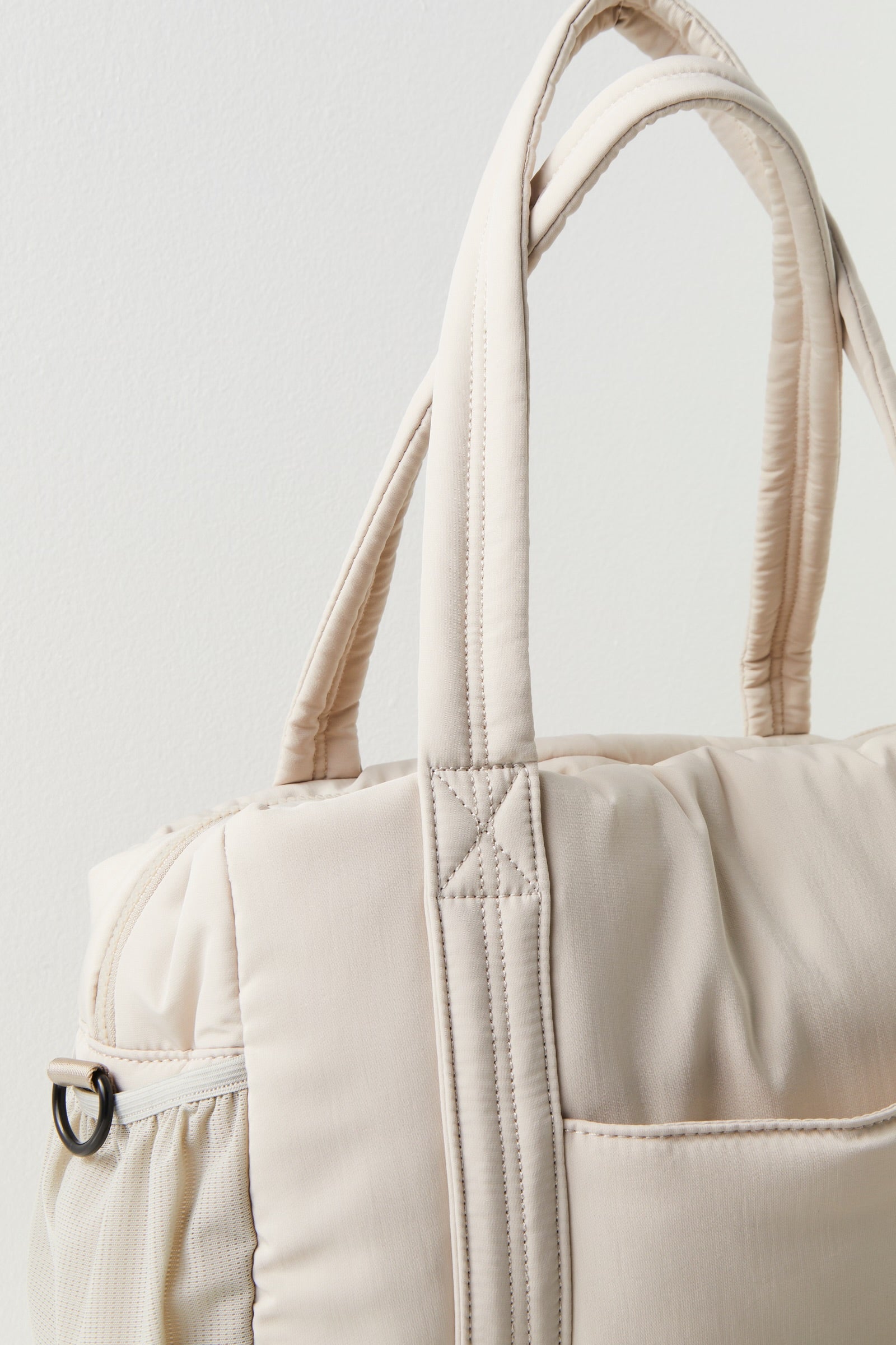 FREE PEOPLE MVP DUFFLE BAG - MINERAL