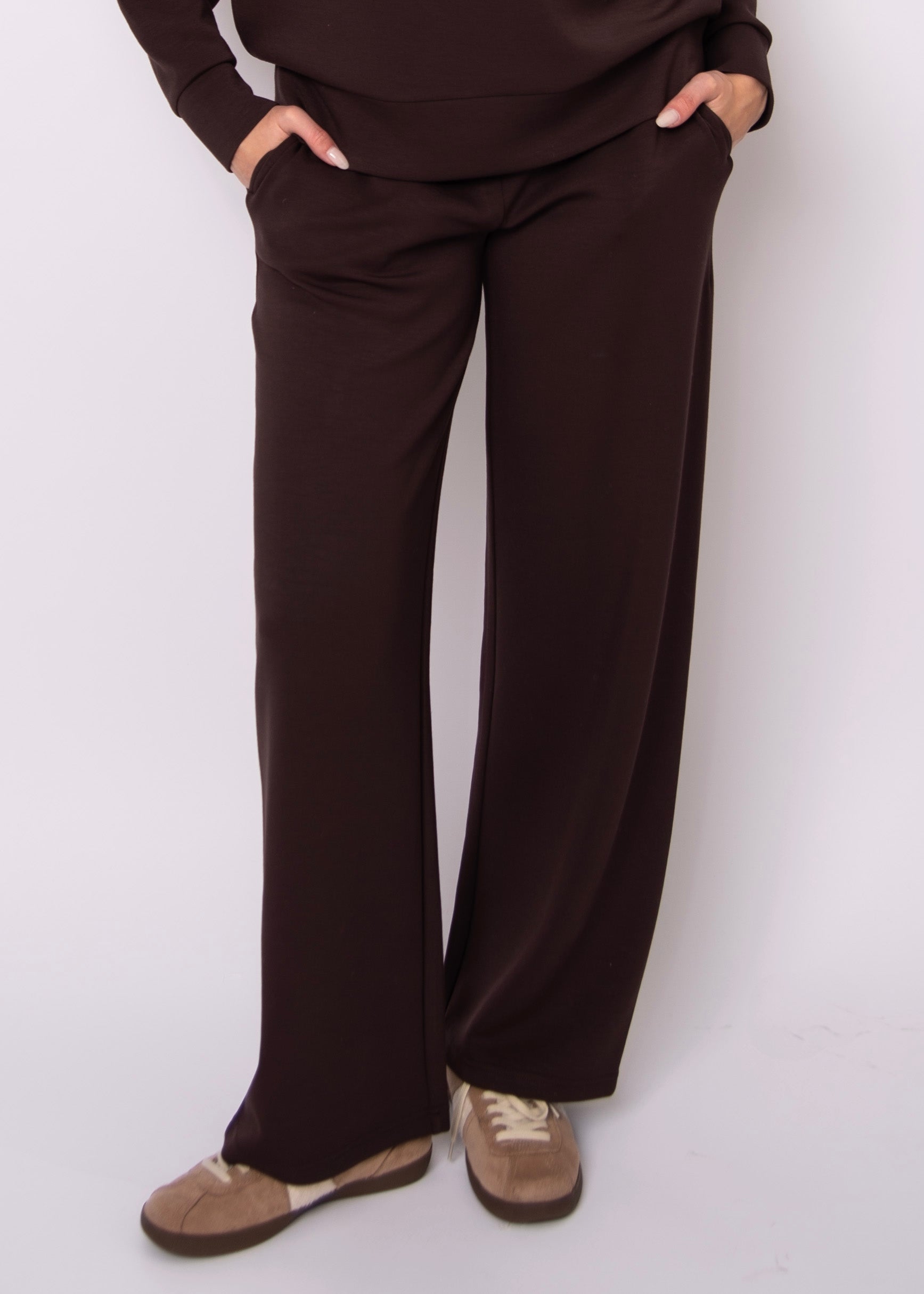 VICTORIA SOFT KNIT STRAIGHT LEG PANTS - BROWN