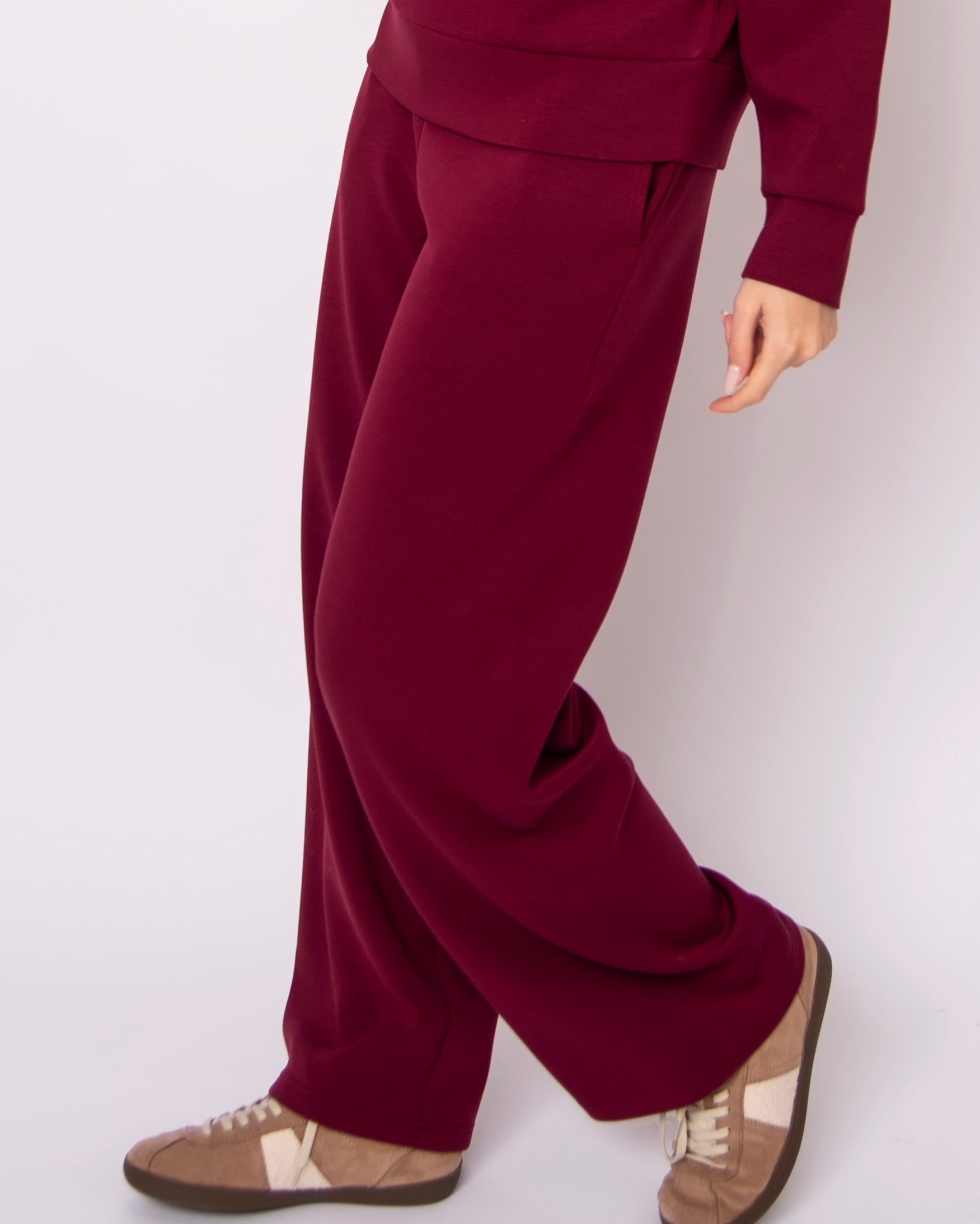 VICTORIA SOFT KNIT STRAIGHT LEG PANTS - OXBLOOD