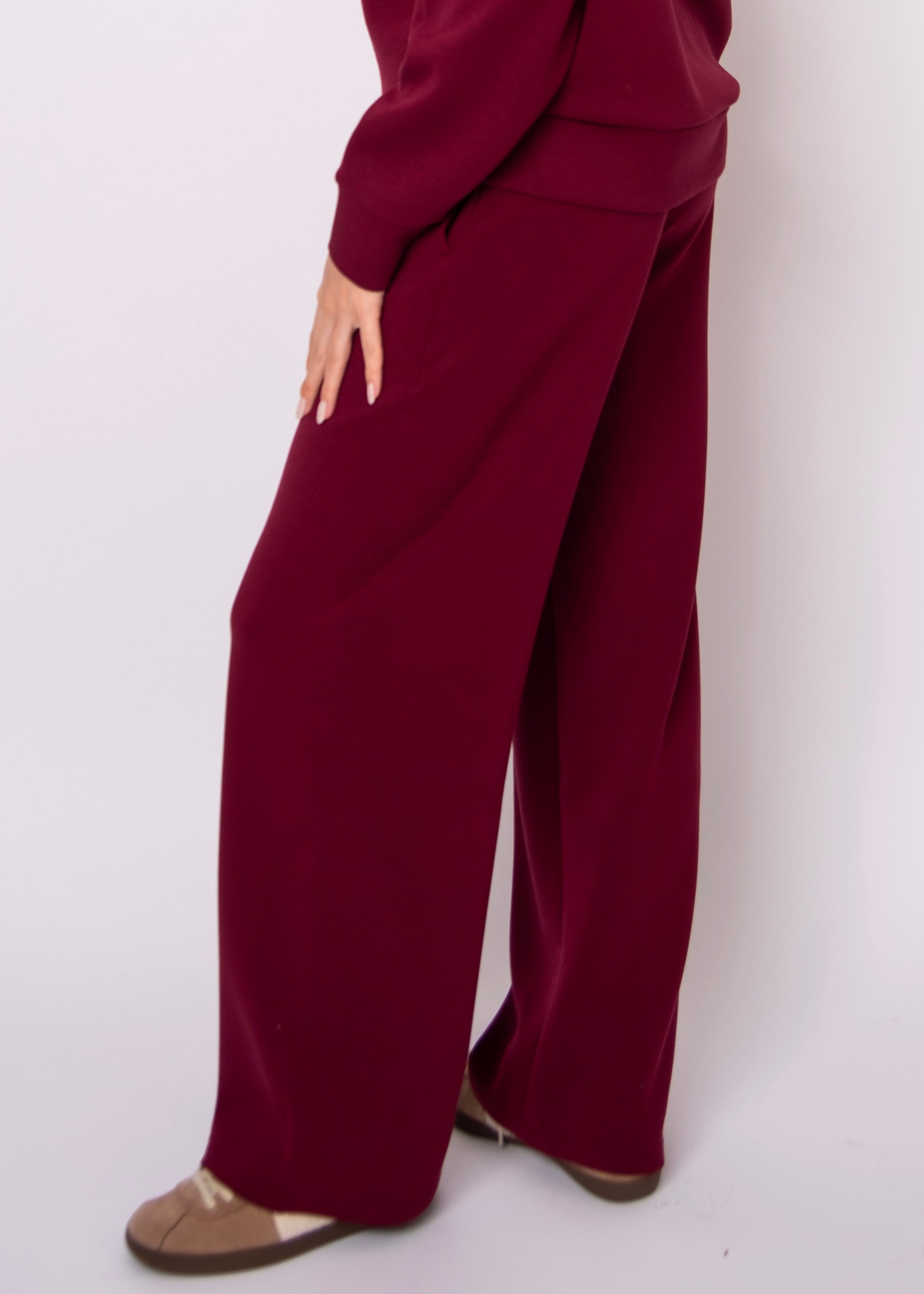 VICTORIA SOFT KNIT STRAIGHT LEG PANTS - OXBLOOD