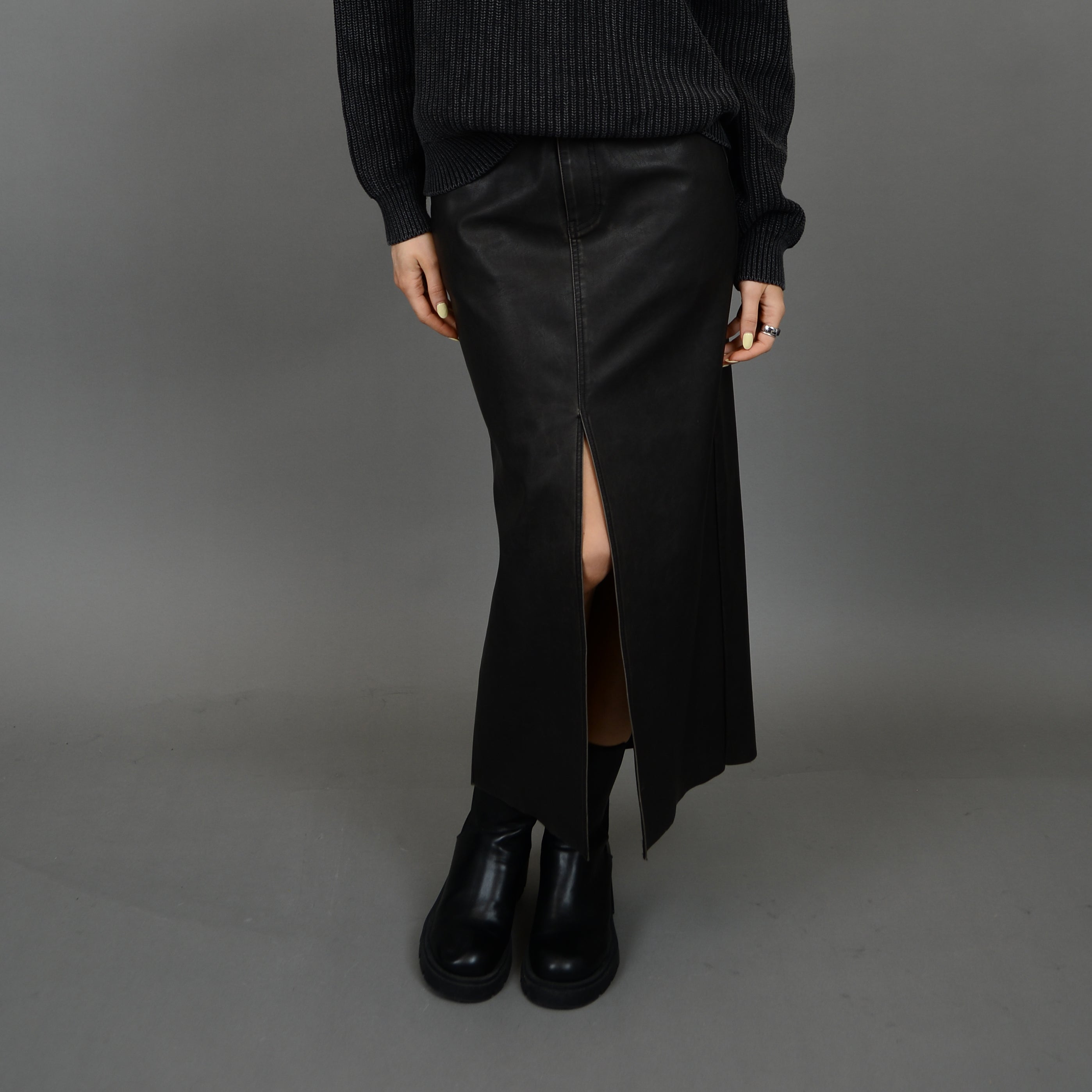 SHAY FAUX LEATHER MIDI SKIRT - FOSSIL - LAST SIZE XS