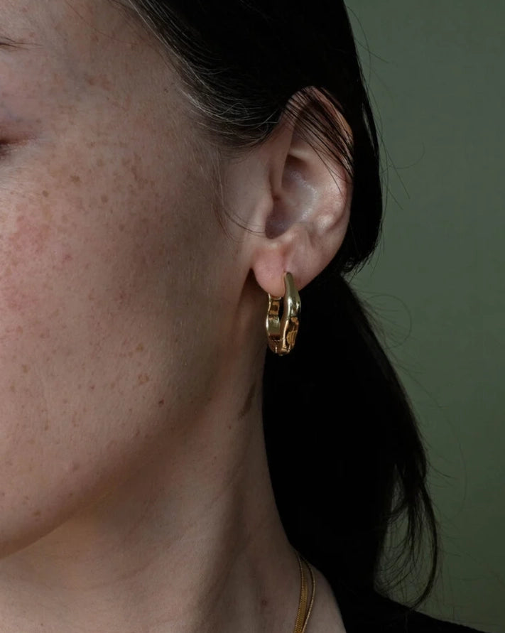 PAYTON WIGGLE HOOPS - GOLD