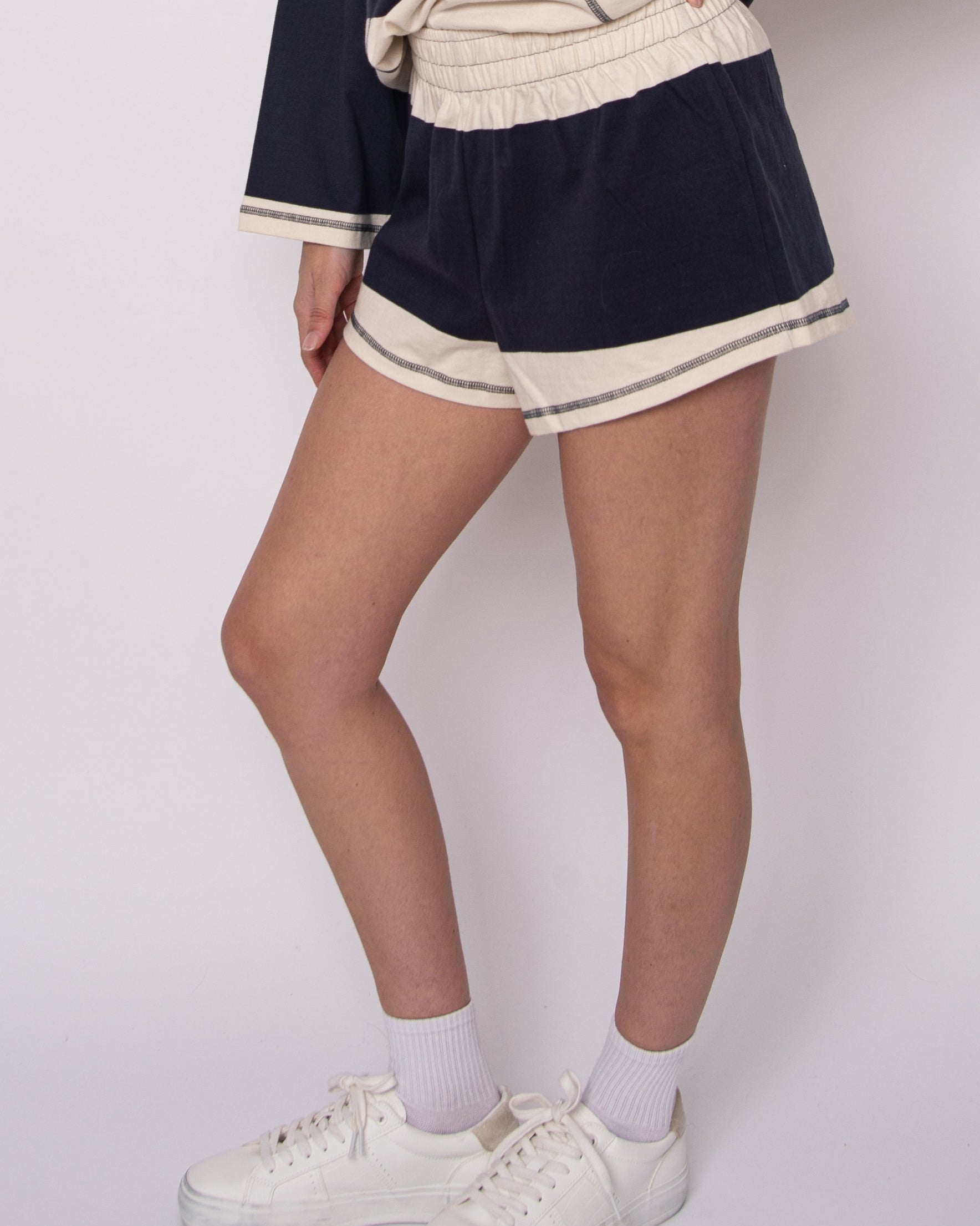 CHERLY STRIPED PULL ON SHORTS - NAVY BLUE